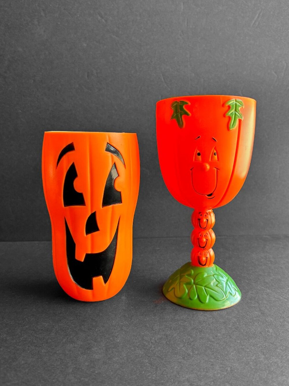 Vintage 90s Halloween Plastic Drinking Cups